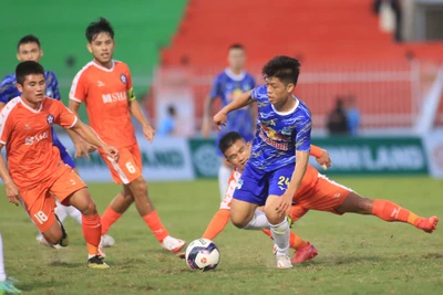 HAGL bất ngờ đăng ký đến 8 tiền đạo đá V-League 2022