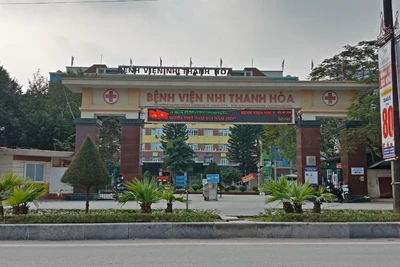 Thanh Hóa: Xác minh lại vụ Trưởng khoa Dược Bệnh viện Nhi bị tố sàm sỡ nhân viên