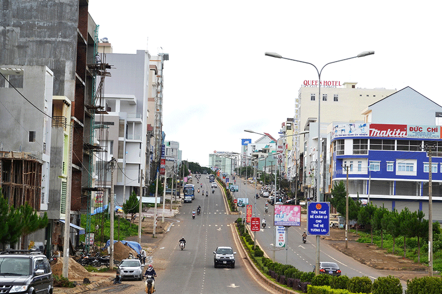 Bán đất mặt tiền đường Nguyễn Tất Thành