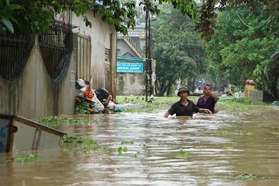 10 người chết và mất tích do mưa bão số 4