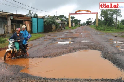 Dân kêu trời với "con đường đau khổ"