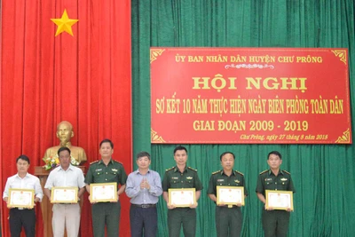 Chư Prông: Sơ kết 10 năm thực hiện "Ngày Biên phòng toàn dân"