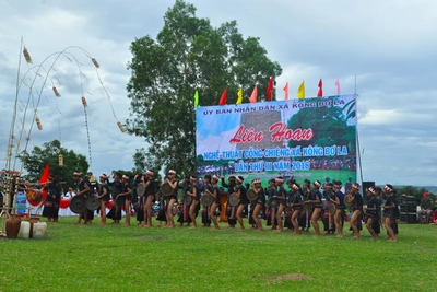 Kông Pla: Vang mãi tiếng cồng chiêng