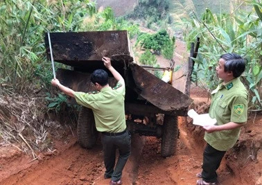 Kon Tum quyết liệt truy quét các điểm nóng phá rừng