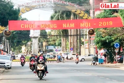 Phố núi hân hoan đón chào năm mới