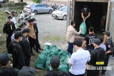 Phá chuyên án mua bán, tàng trữ gần 1 tấn thuốc nổ