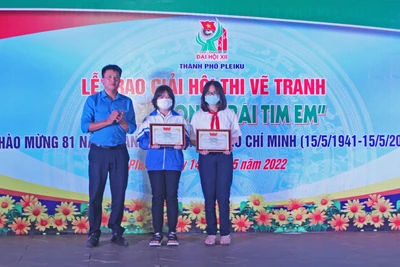 Pleiku: Trao giải hội thi vẽ tranh "Đoàn trong trái tim em"