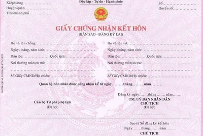 Phát hiện 1 xã cấp khống hàng loạt bản sao giấy khai sinh và kết hôn