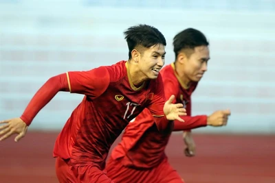 U22 Việt Nam: Chân đá Brunei, đầu lo tới Thái