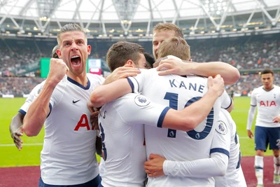 Tottenham giành chiến thắng đầu tay dưới thời HLV Jose Mourinho