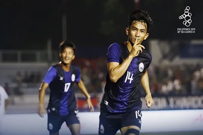 SEA Games 30: U22 Campuchia giành ngôi đầu sau chiến thắng hủy diệt