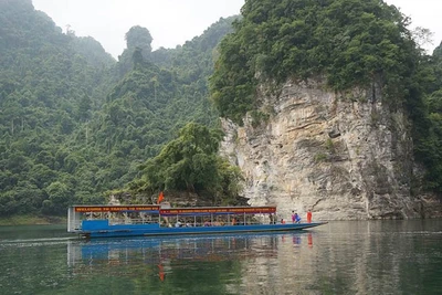 Một "Hạ Long giữa đại ngàn"