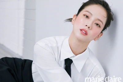 Mê mẩn những hình ảnh cuốn hút của Jisoo (Blackpink) trên tạp chí