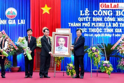 Gia Lai long trọng tổ chức lễ công bố TP. Pleiku là đô thị loại I