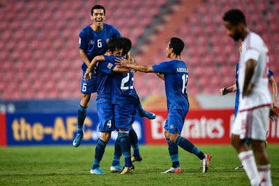 Đè bẹp UAE 5-1, ĐKVĐ U23 Uzbekistan đoạt vé vào bán kết