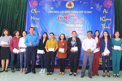 Người lao động tại Gia Lai đều được hỗ trợ và thưởng Tết