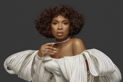 Jennifer Hudson diện váy Công Trí khoe thần thái quyến rũ trên tạp chí