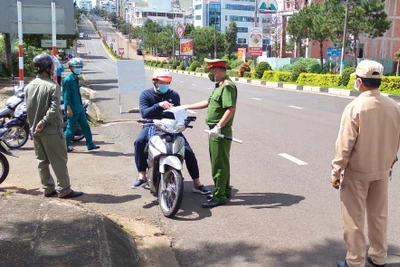 Pleiku kiên quyết xử lý vi phạm quy định phòng-chống dịch