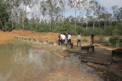 Báo động hồ, đập mất an toàn: Hiểm họa treo trên đầu