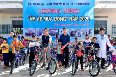 Tổ chức chương trình "Ấm áp mùa đông" năm 2020 tại huyện Đak Đoa