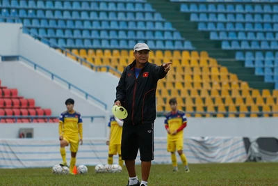 Đội tuyển nữ Việt Nam đấu trận play-off tại sân Cẩm Phả 20.000 chỗ ngồi