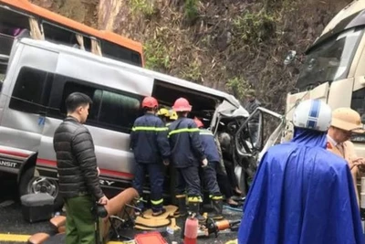 Tai nạn liên hoàn tại Thừa Thiên – Huế khiến ít nhất 6 người thương vong