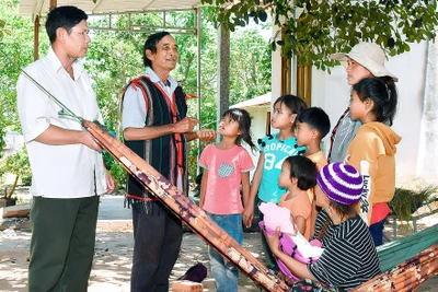 Mang Yang phát huy vai trò người có uy tín trong công tác tuyên truyền về bầu cử