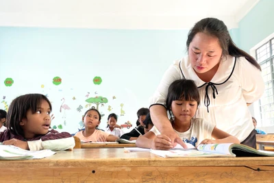 Cô giáo Trần Thị Thúy Ngân: "Không yêu học trò thì tôi không thể theo nghề lâu dài"