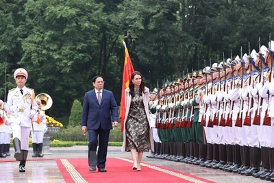 Thủ tướng Phạm Minh Chính chủ trì lễ đón Thủ tướng New Zealand