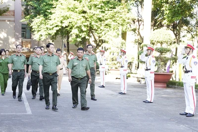 Thứ trưởng Bộ Công an Lê Quốc Hùng kiểm tra tại Công an tỉnh Gia Lai