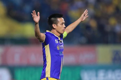 Văn Quyết chấn thương, Hà Nội gặp khó trong cuộc đua vô địch V.League