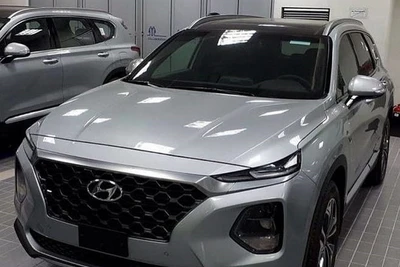 Hyundai Santa Fe 2019 xuất hiện tại đại lý, giá từ 26.000 USD