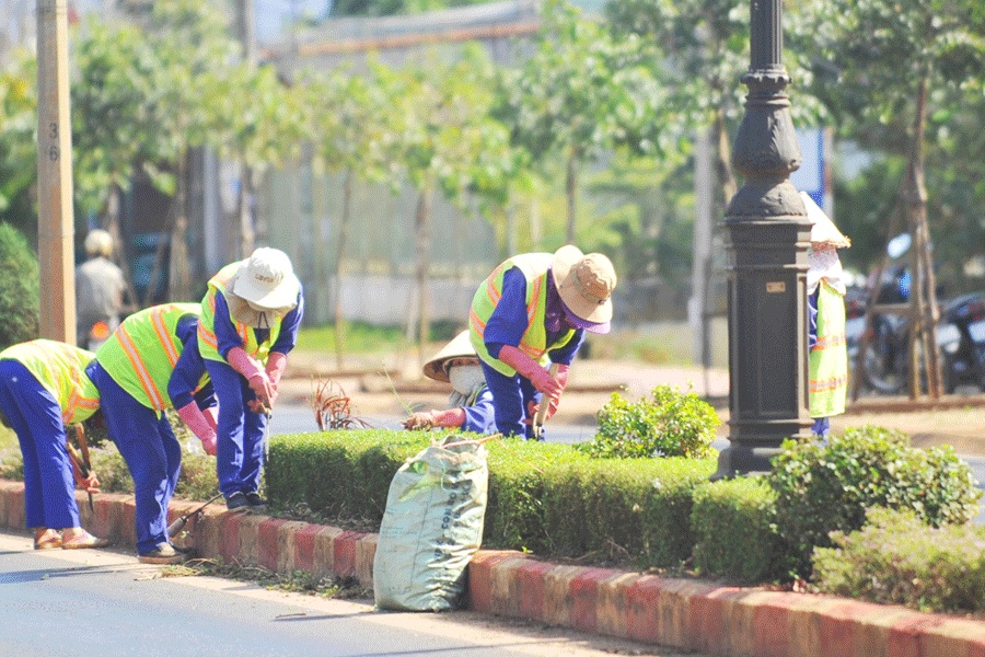 Chư Sê chỉnh trang đô thị đón Tết