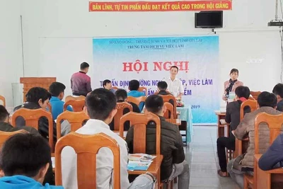 Tư vấn, hướng nghiệp học nghề và kỹ năng mềm cho bộ đội xuất ngũ