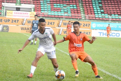 Minh Bình lập hat-trick giúp U21 HA.GL thắng U21 SHB Đà Nẵng 6-2