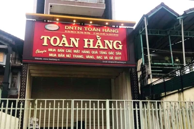 Chủ tịch xã khống chế tên cướp tiệm vàng ở Đắk Nông