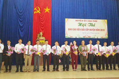 Chư Pưh thi báo cáo viên giỏi cấp huyện năm 2019