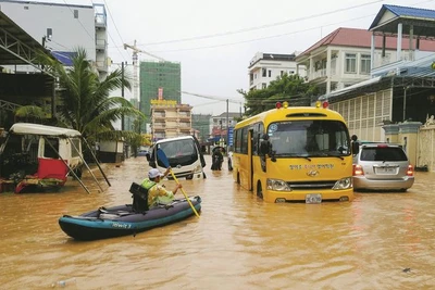 Thành phố của Campuchia đang "chết đuối" vì tiền của Trung Quốc?