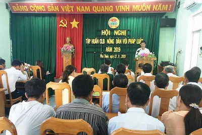 Phú Thiện tổ chức tập huấn CLB "Nông dân với pháp luật" năm 2019