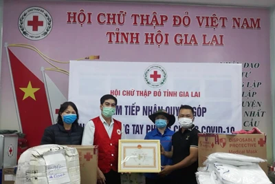 Hội Chữ thập đỏ tỉnh Gia Lai tiếp nhận trên 66 ngàn khẩu trang