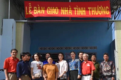 Những ngôi nhà đong đầy tình nghĩa