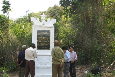 "Tìm hiểu về Căn cứ cách mạng Khu 10-xã Krong giai đoạn 1945-1975"