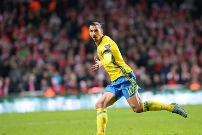 Ibrahimovic trở lại tuyển Thụy Điển ở tuổi 39 để đá World Cup và Euro