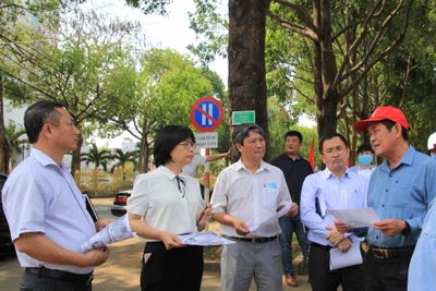 Giải Vô địch Quốc gia Marathon và cự ly dài Báo Tiền Phong lần thứ 62: Phó Chủ tịch UBND tỉnh Gia Lai Nguyễn Thị Thanh Lịch kiểm tra, khảo sát đường chạy