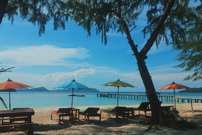 Ngỡ ngàng trước vẻ đẹp hoang sơ bãi biển Koh Rong Samloem