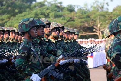 Tổng Bí thư Lào kêu gọi hiện đại hóa và tăng cường năng lực quân đội