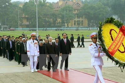 Lãnh đạo Đảng, Nhà nước vào lăng viếng Chủ tịch Hồ Chí Minh