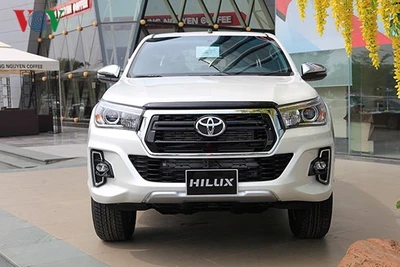 Toyota Hilux 2018: Thay đổi để bứt phá