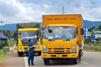 Pleiku quyết tâm kiểm soát dịch bệnh, đảm bảo cuộc sống người dân