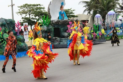 Mãn nhãn lễ hội Carnival đường phố lần đầu tiên xuất hiện tại Sầm Sơn